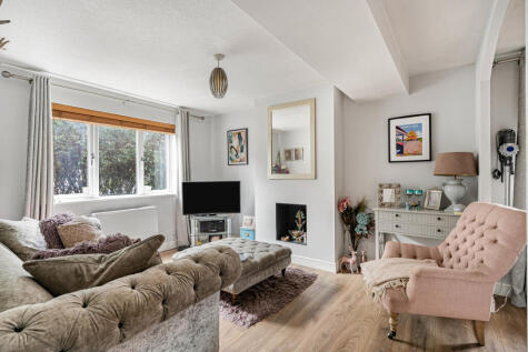 Caroline Close, London, SW16