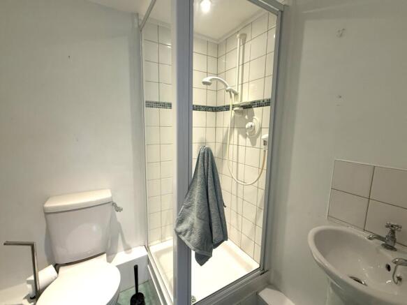 1 bed Apartment for sale Image 12