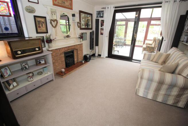 sitting room.JPG
