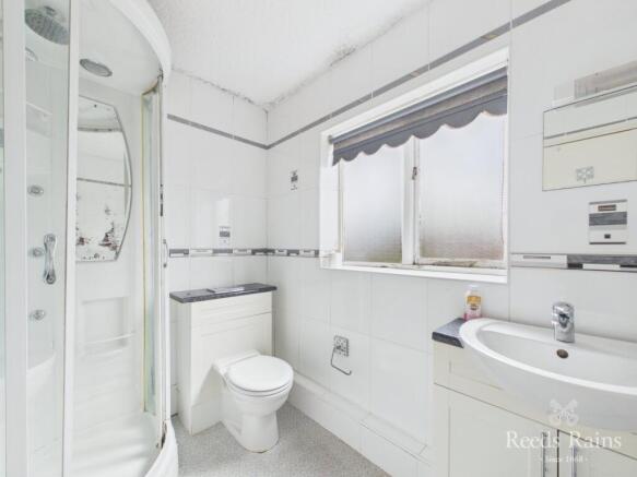 4 bed Detached for sale Image 7
