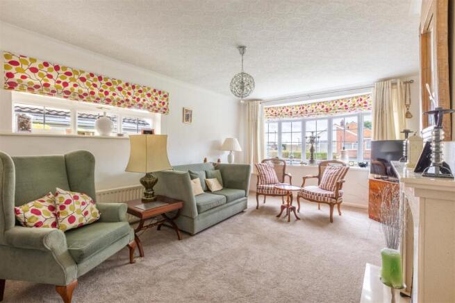 11 Wayfield Road 10.jpg