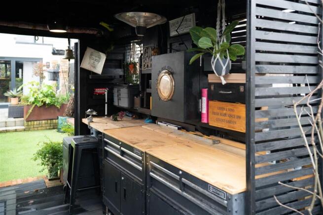 Pergola/Workshop