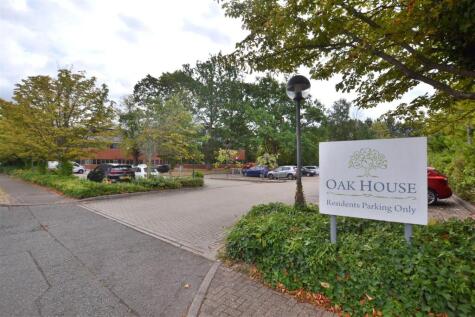 Oak House, Harvest Crescent, Fleet