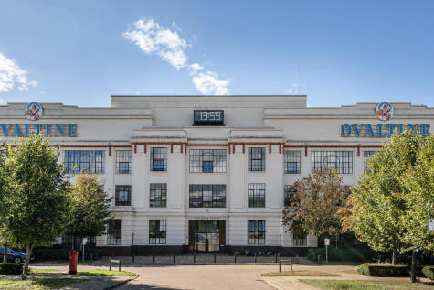 Ovaltine Court, Ovaltine Drive, Kings Langley, Hertfordshire