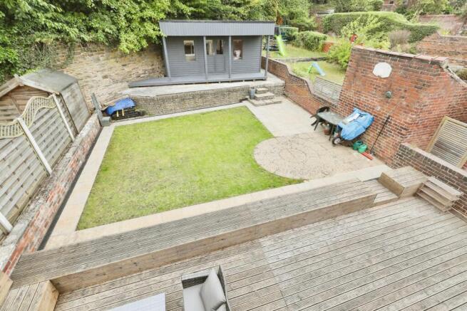 4 bed Detached for sale Image 2