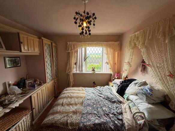 3 bed Not Specified for sale Image 4