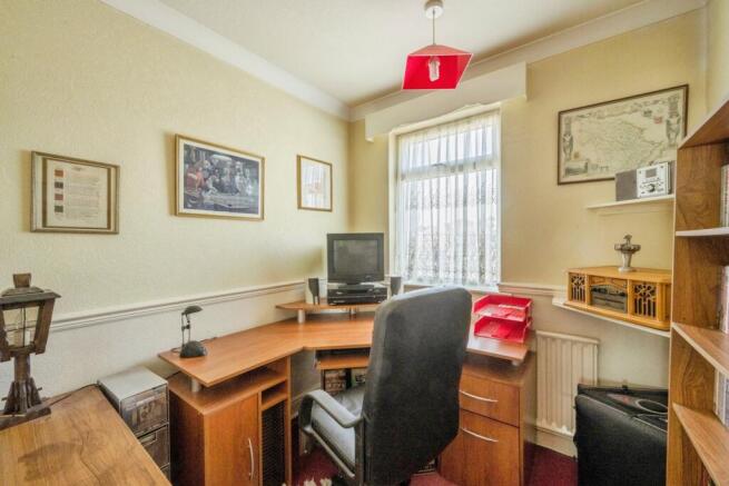 3 bed Semi-Detached for sale Image 11