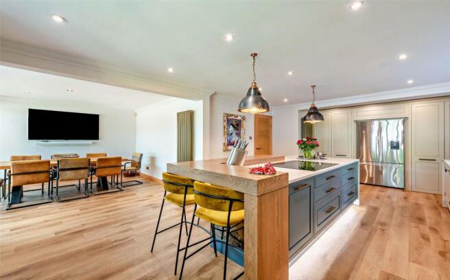 Kitchen/Dining