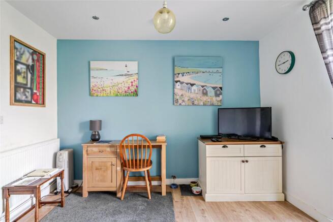 Churchill Drive, Crediton, Devon, EX17 photo 4