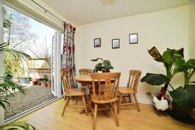 3 bed Detached for sale Image 4