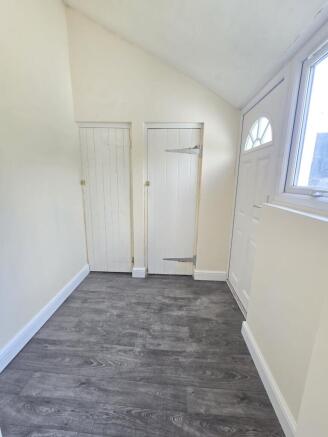 2 bed Terraced for sale Image 8