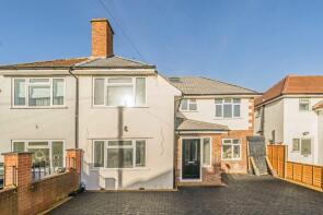 26, Wellington Avenue, Hounslow TW3 3SX