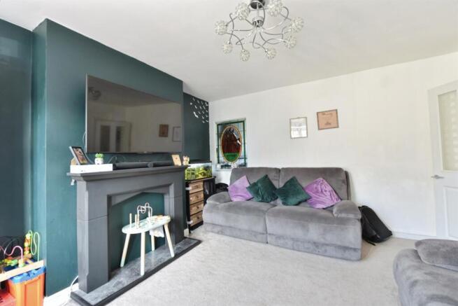 Spring Croft, Kimberworth Park, ROTHERHAM photo 3