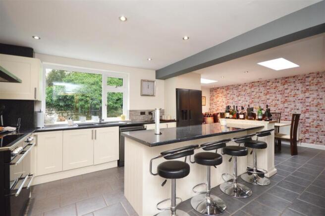 Kitchen / Breakfast Room