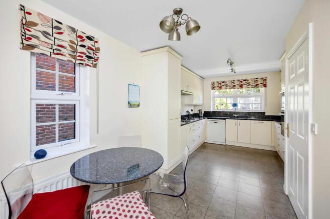 Kitchen/Breakfast