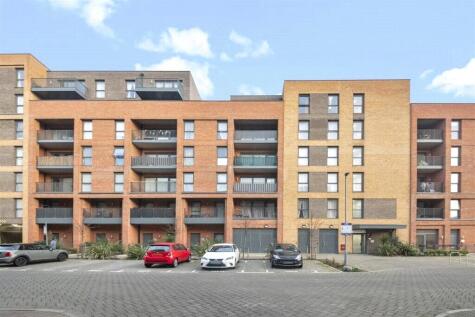 Chailey Place, Hayes, Greater London, UB3
