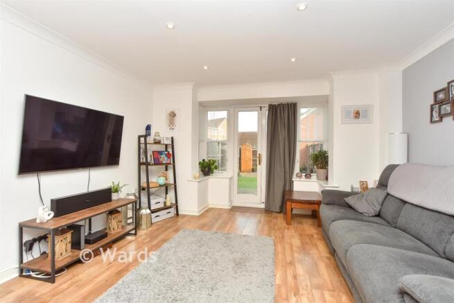 Kitchen/ Living Area