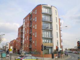 Flat 14, Sunset House, Grant Road, Harrow HA3 7SA