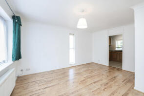 18, Hetherington Way, Uxbridge UB10 8AT