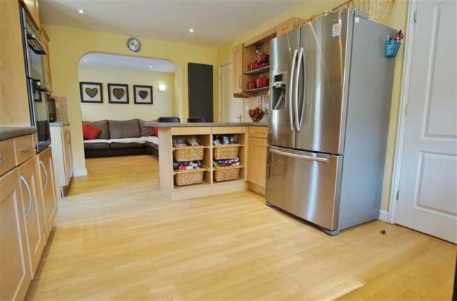 LIVING KITCHEN