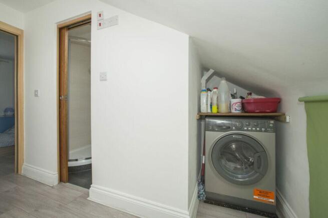 Mount Pleasant, Reading - Washing Room Area