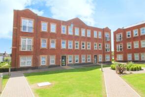 17, Harrad House, Woodside Park, Rugby CV21 2NU