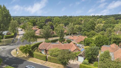 Elm Gardens, Welwyn Garden City, Hertfordshire, AL8