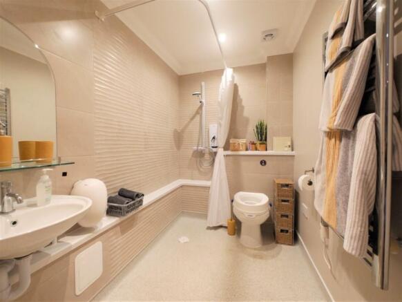 Photo 11