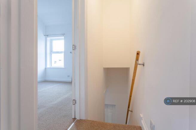 Landing / Stairs
