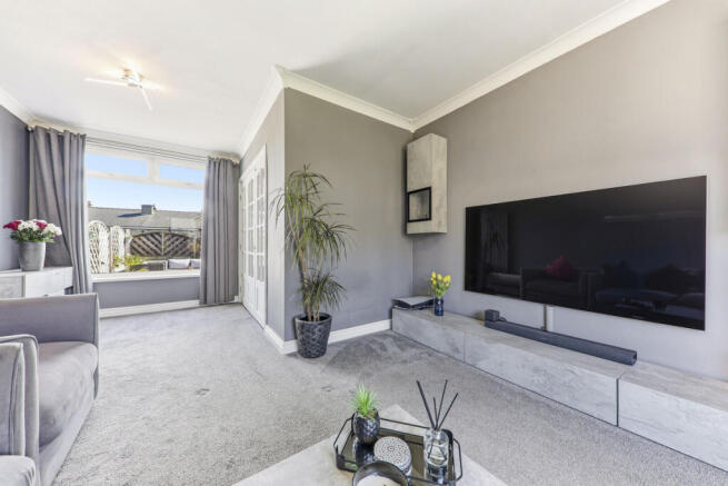 4 bed Semi-Detached for sale Image 12