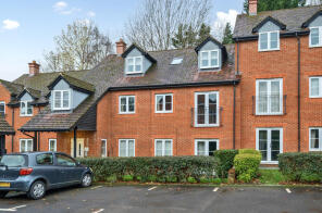 15, Laura Close, Winchester SO21 2FD