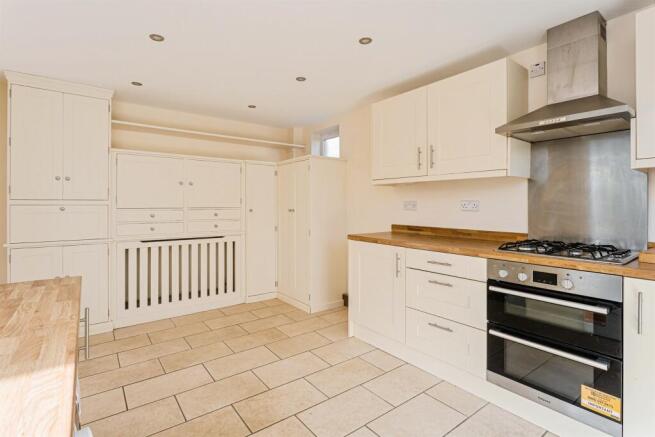 Janes Lane, Burgess Hill photo 4