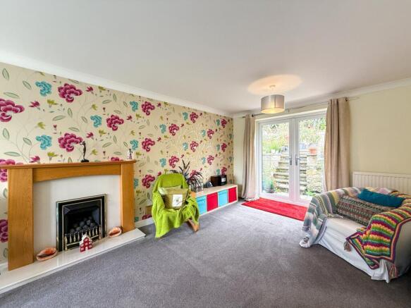 4 bed Detached for sale Image 10