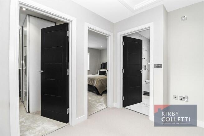 FIRST FLOOR LANDING