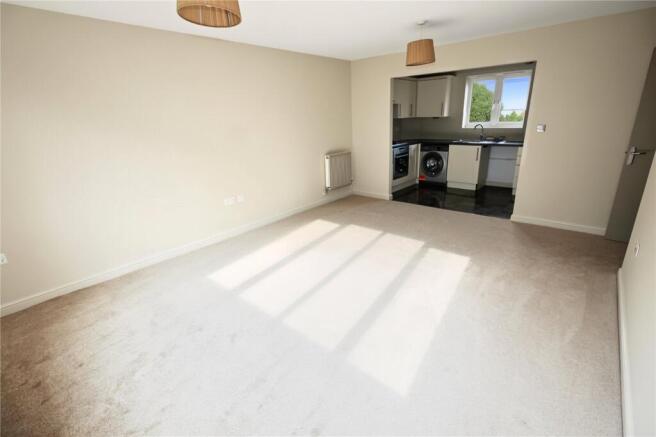 Walton House, 127 Redhouse Way, Swindon, Wiltshire, SN25 photo 4