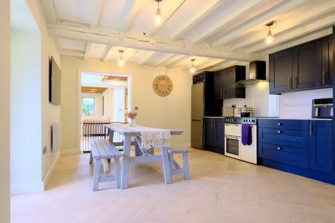Kitchen/dining area