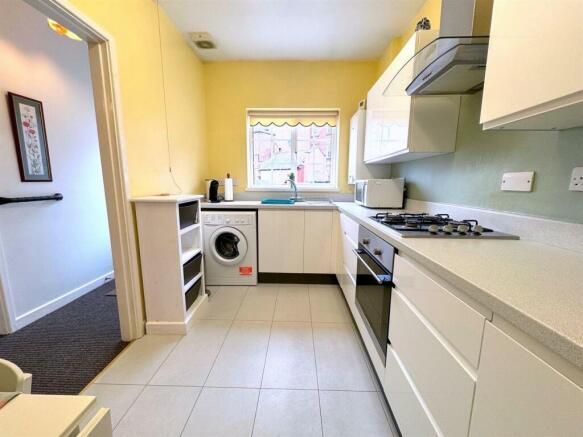 kitchen1.jpg
