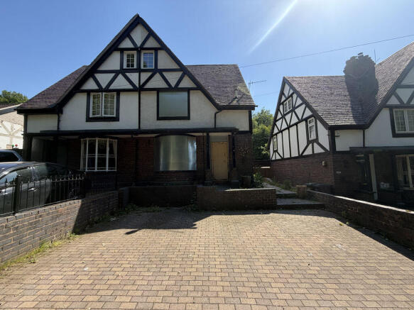 3-bed semi-detached on Bigbury Lane, Stourport-On-Severn, £200,000