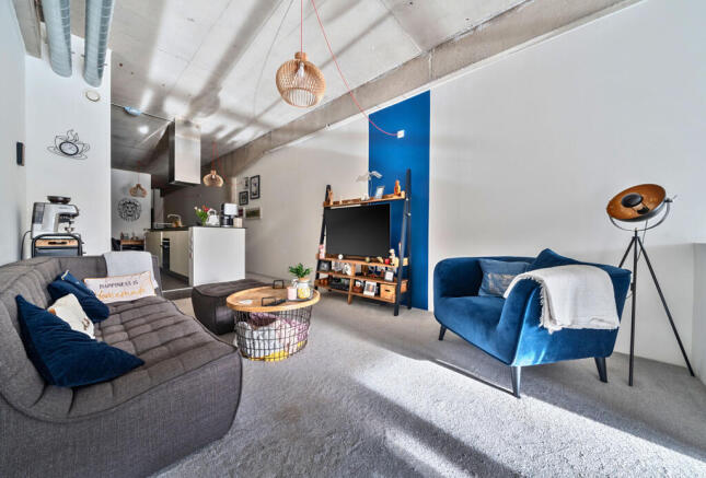 1415717-10-69943d...