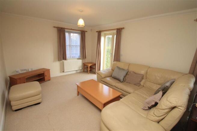 LOUNGE AREA