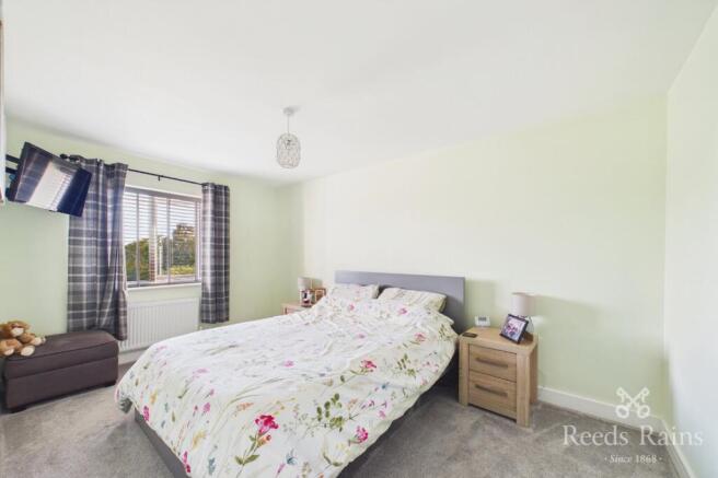 4 bed Detached for sale Image 12