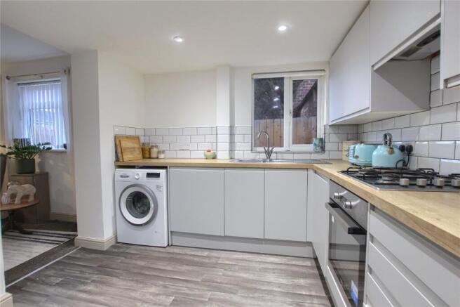 3 bed Semi-Detached for sale Image 9