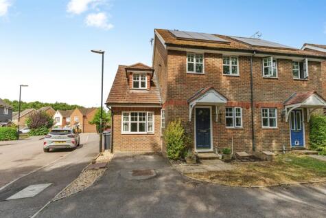 Wallis Way, Burgess Hill