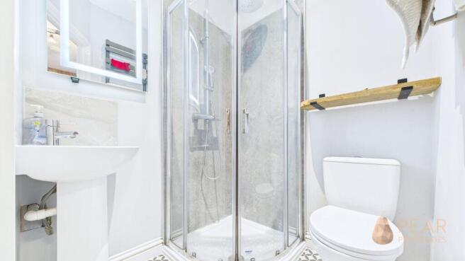 Private En-Suite Shower Room