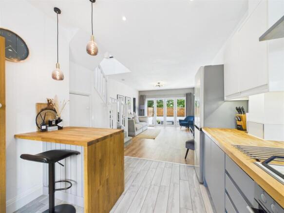 Living/Kitchen Area