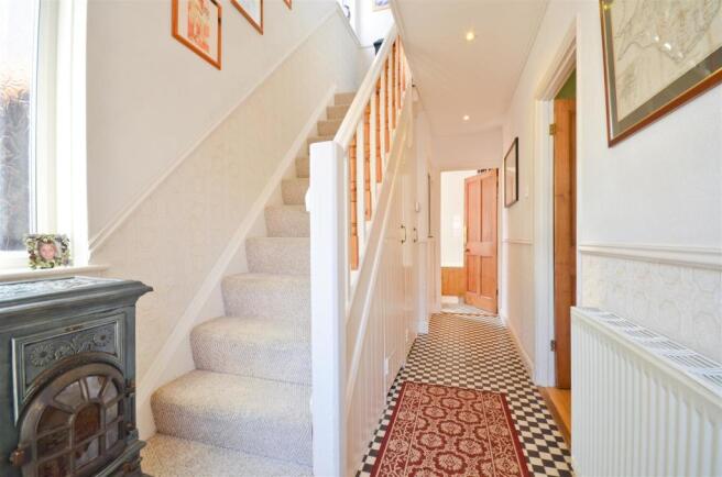 Entrance Hall.JPG