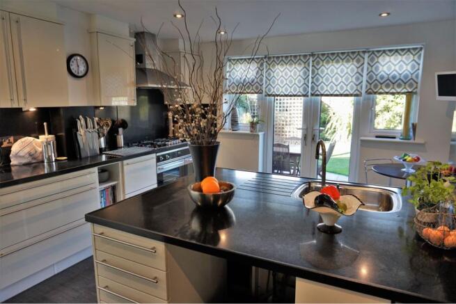 Kitchen/Breakfast