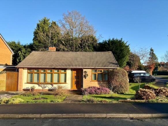 2-bed detached on Poplars Drive, Codsall, Wolverhampton WV8, £280,000