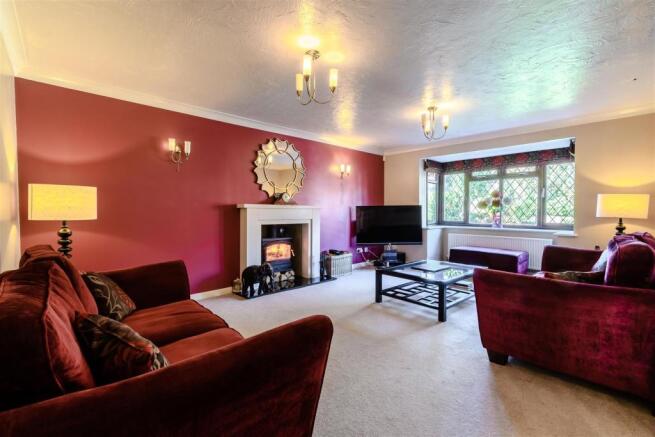 8434024-interior23.jpg
