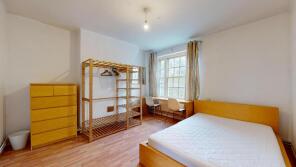 28, Alverstone House, Kennington Park Road, London SE11 5TS